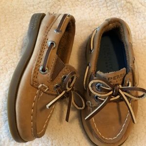 Toddler sperry